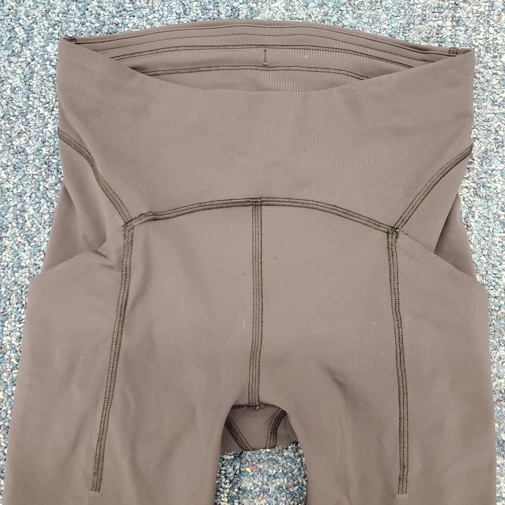 Lululemon Turning Point Tight - Black - Nulux - Size 4 - Picture 15 of 16